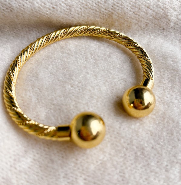 ROUND BRACELET